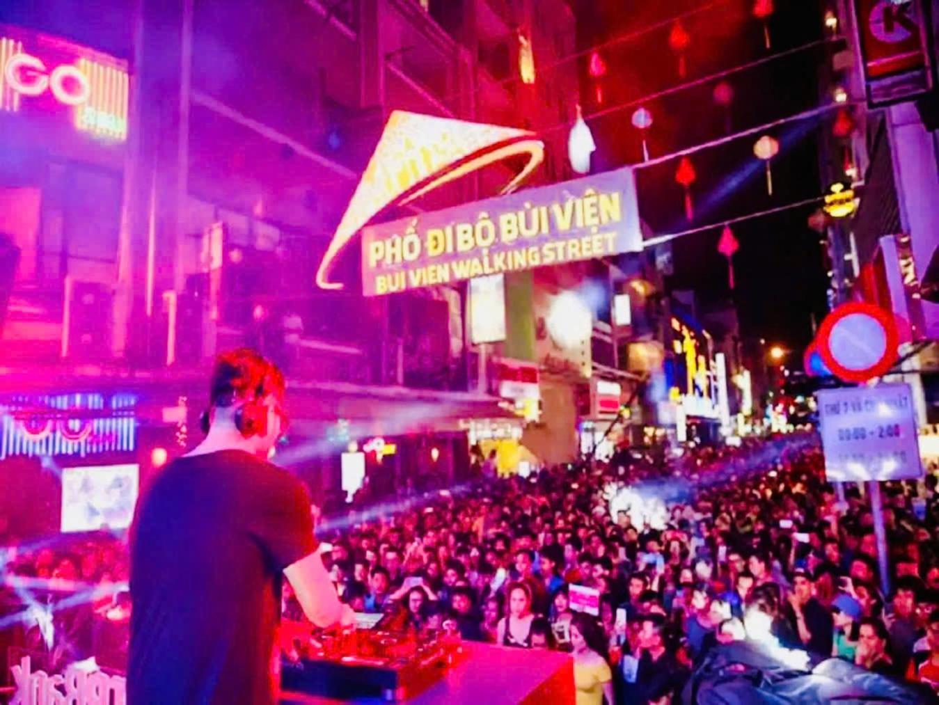 花ren Hostel Thành Pho Ho Chí Minh Esterno foto