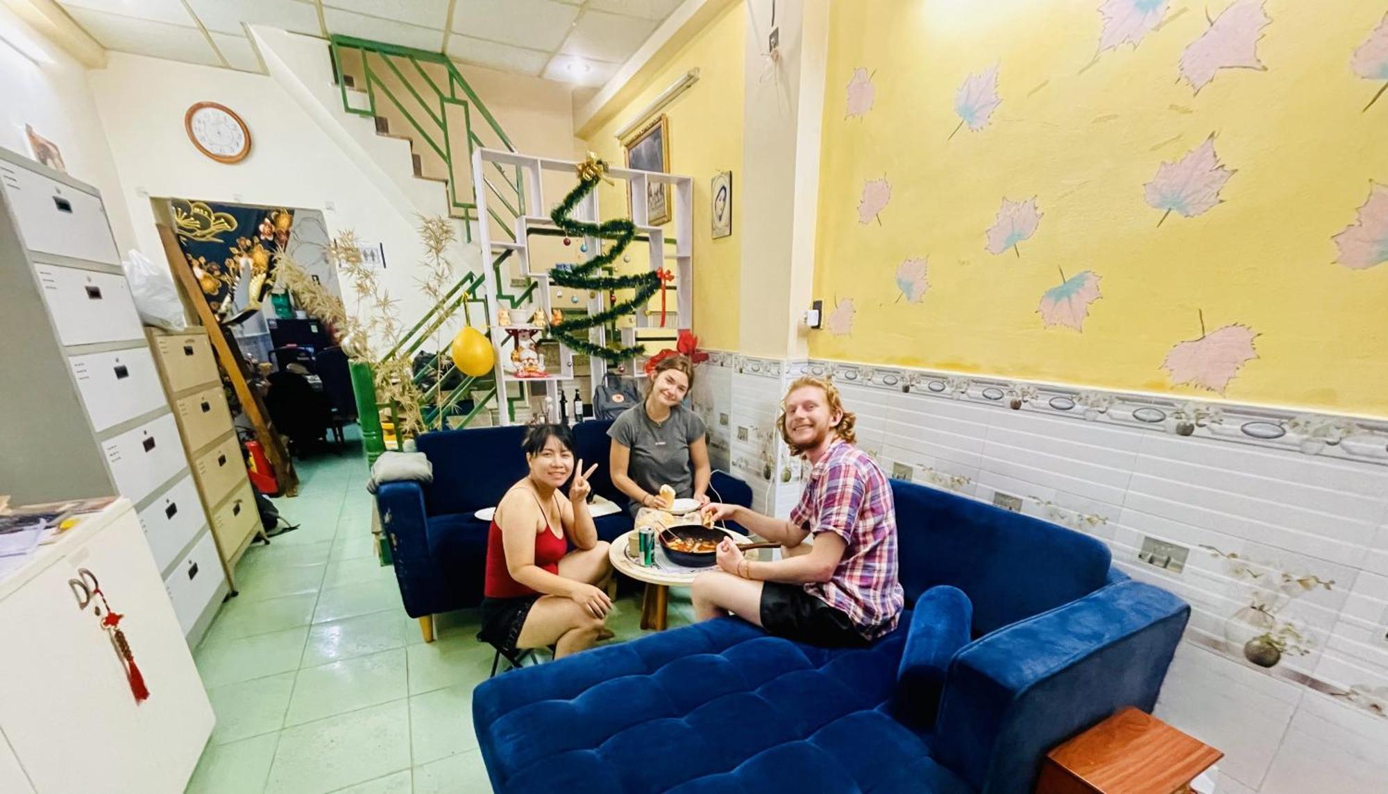 花ren Hostel Thành Pho Ho Chí Minh Esterno foto